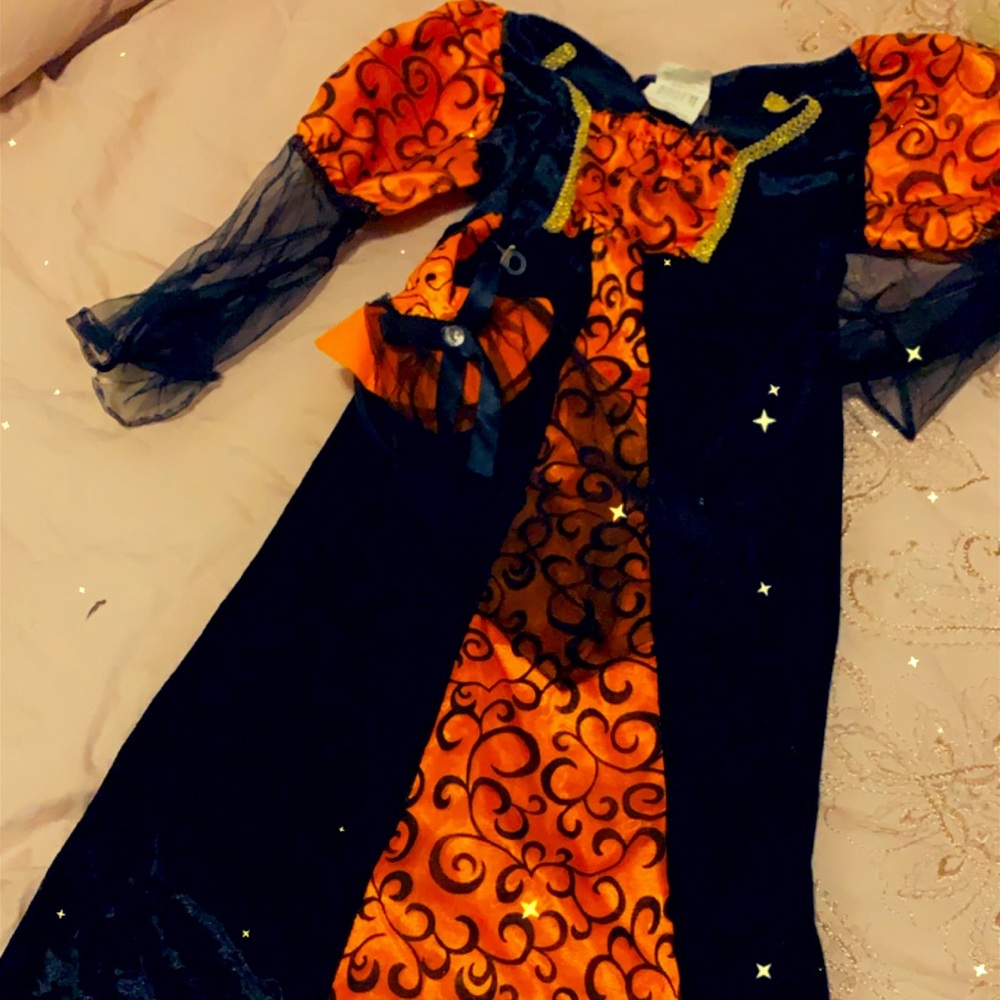 Little girl Halloween costume 🎃